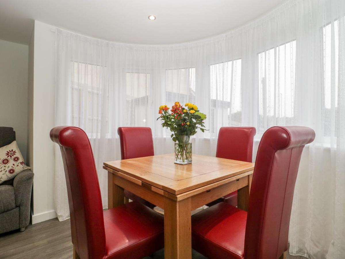 Flat 2, 38 Preston Road Apartment Weymouth Ngoại thất bức ảnh