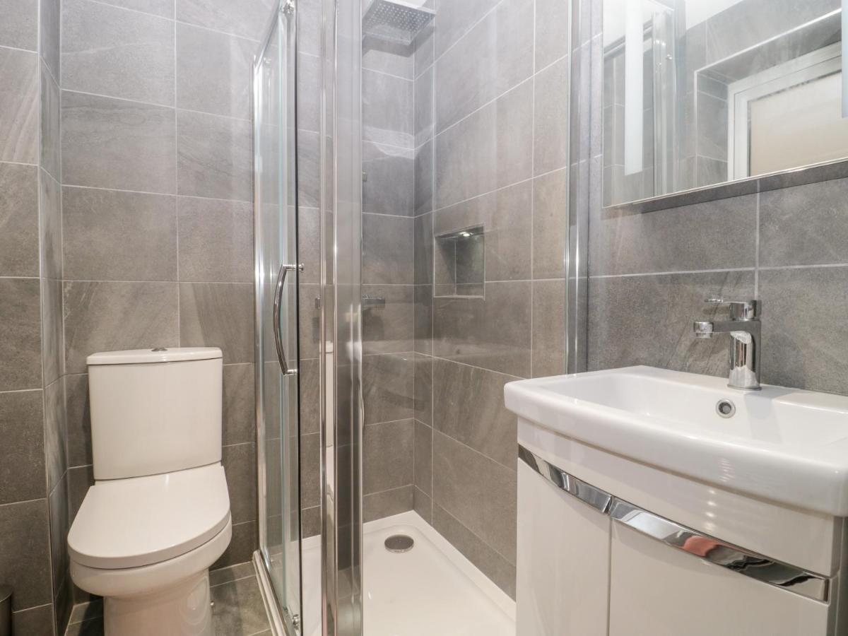 Flat 2, 38 Preston Road Apartment Weymouth Ngoại thất bức ảnh